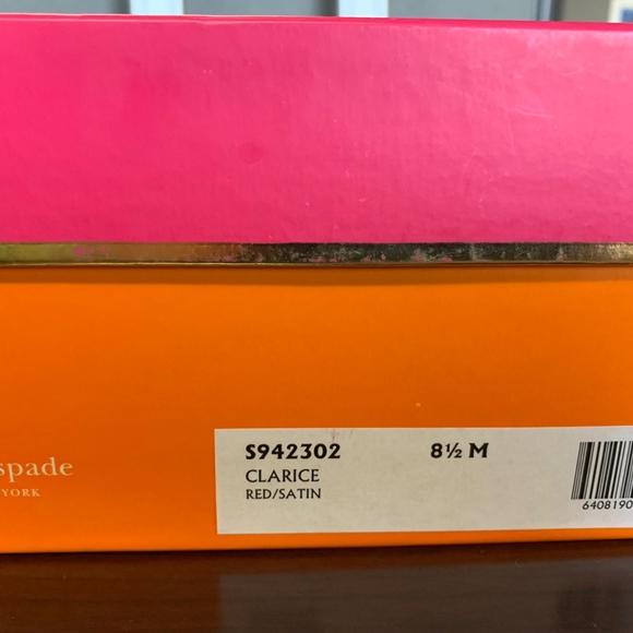 kate spade Clarice Red Satin 8.5M - Picture 2 of 5